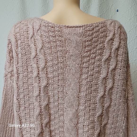Pink Lily Women Size M Blush Cable Knit Sweater - Picture 6 of 12